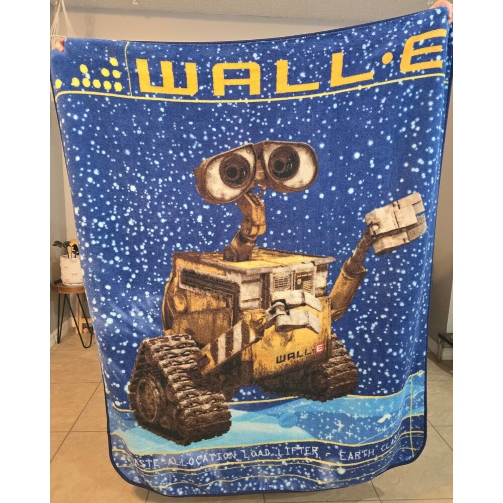 Disney Pixar Wall-E Fleece Throw Blanket Kids Cozy Large Vintage 2000s Y2K
